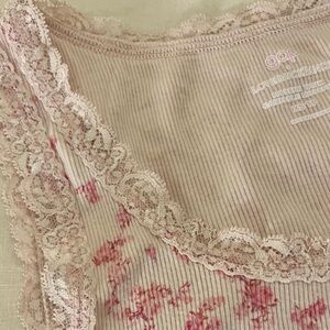 Loveshack x gap tank🎀